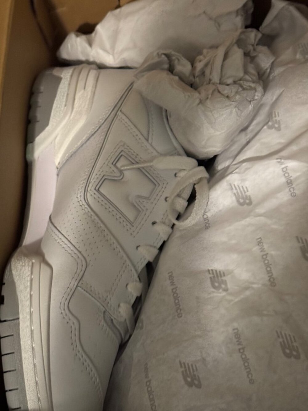NWT New Balance 550 Mens 8 in box